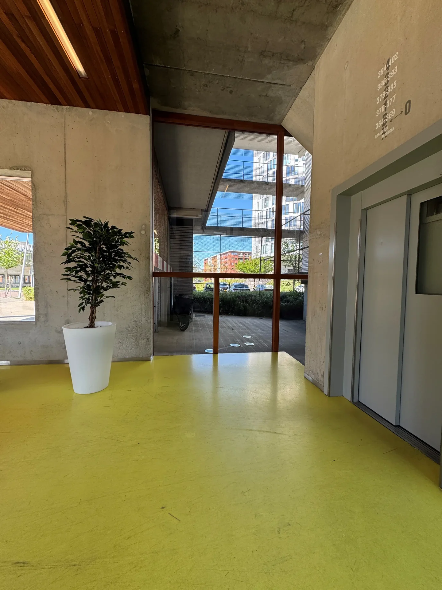 Foto van de Appartement gelegen aan de Oeverpad in Amsterdam
