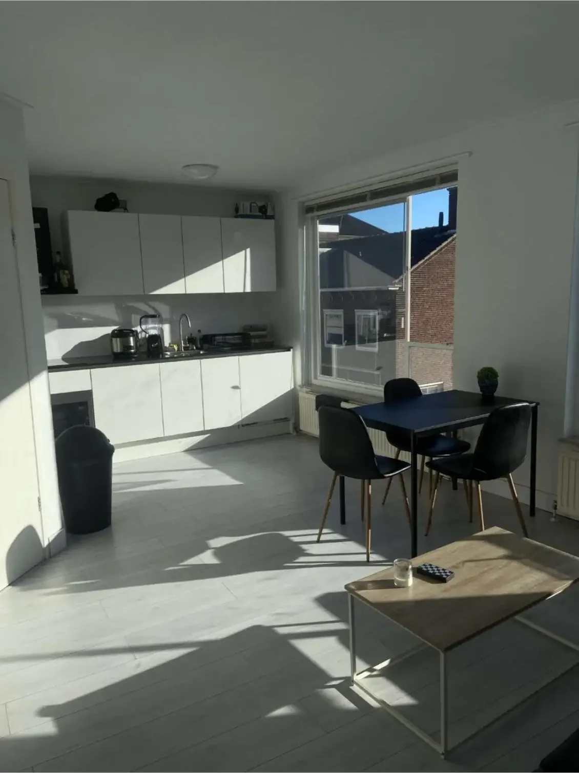 geblurde versie van de foto als achtergrond