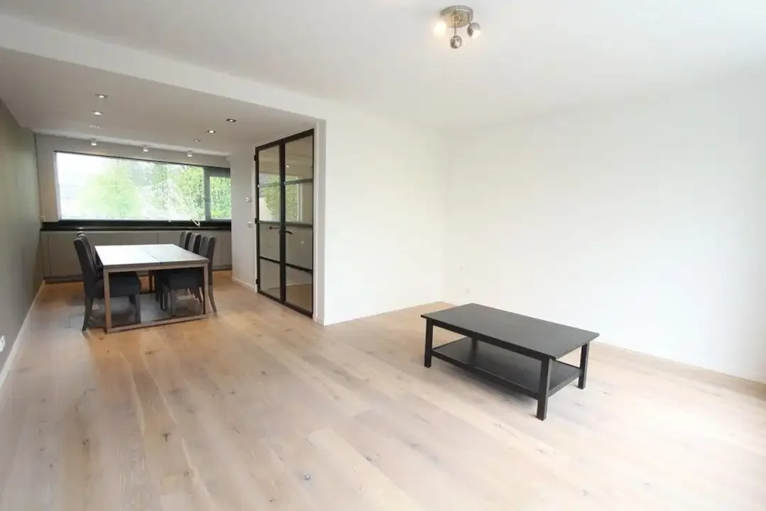 Foto van de Appartement gelegen aan de Alpen Rondweg in Amstelveen