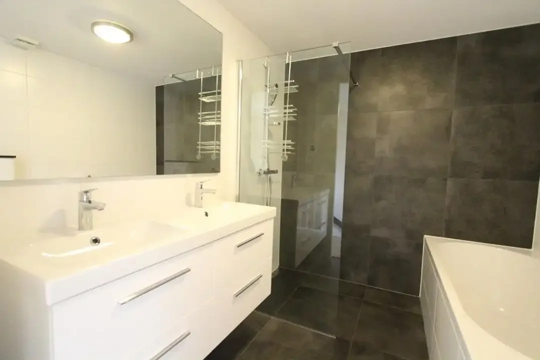 Foto van de Appartement gelegen aan de Alpen Rondweg in Amstelveen
