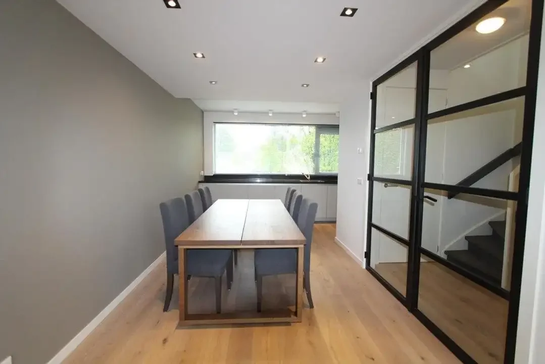 Foto van de Appartement gelegen aan de Alpen Rondweg in Amstelveen