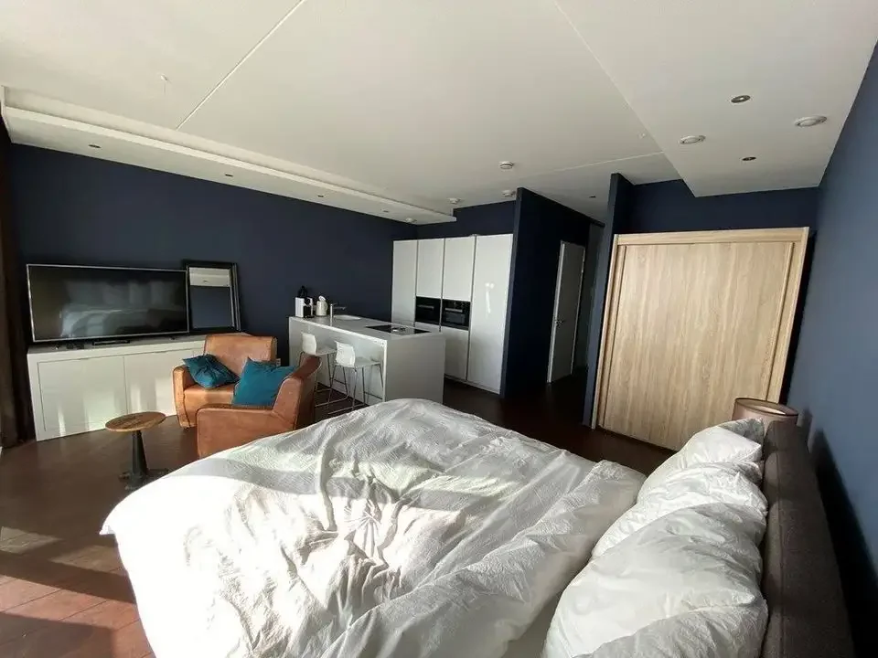 geblurde versie van de foto als achtergrond