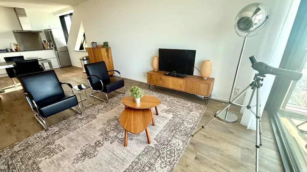 geblurde versie van de foto als achtergrond