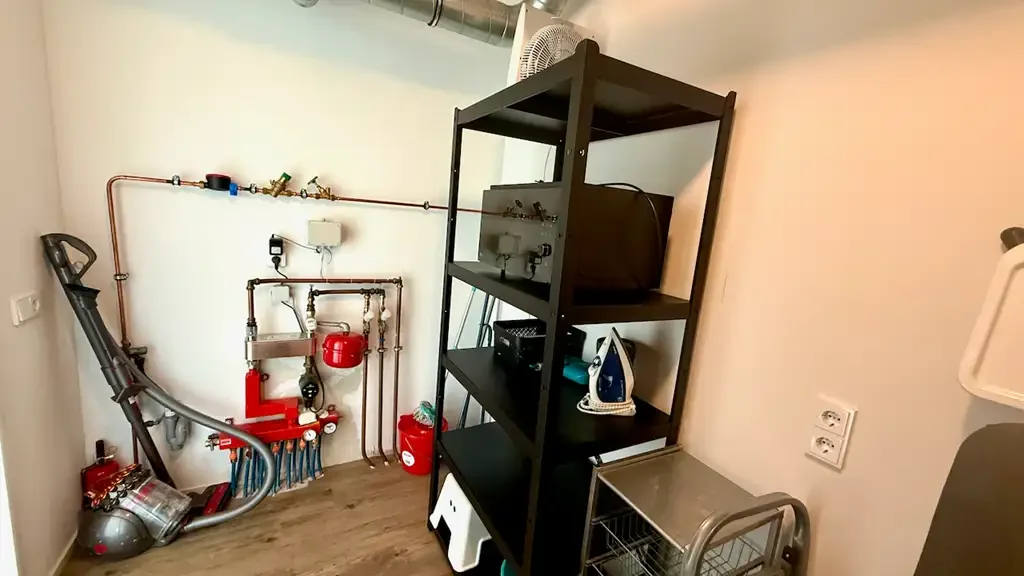Foto van de Appartement gelegen aan de Anna van Buerenplein in Den Haag