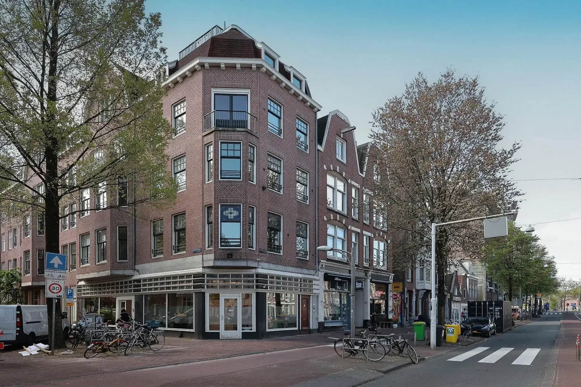 Foto van de Appartement gelegen aan de Overtoom in Amsterdam