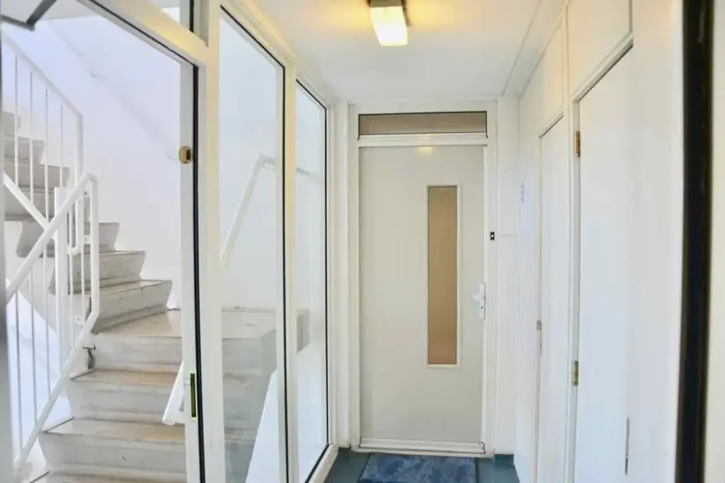 Foto van de Appartement gelegen aan de Waldeck Pyrmontkade in Den Haag