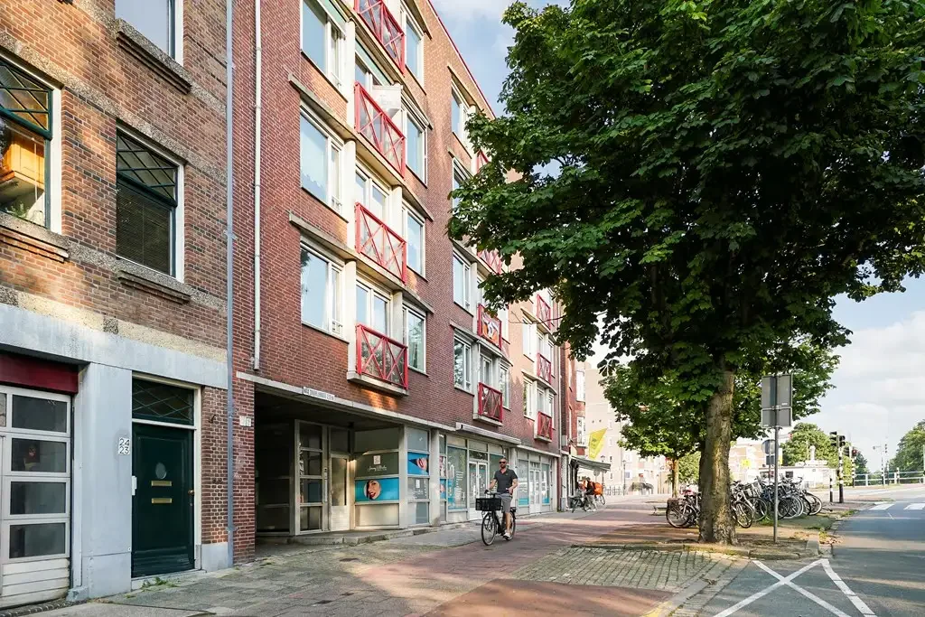 Foto van de Appartement gelegen aan de Waldeck Pyrmontkade in Den Haag