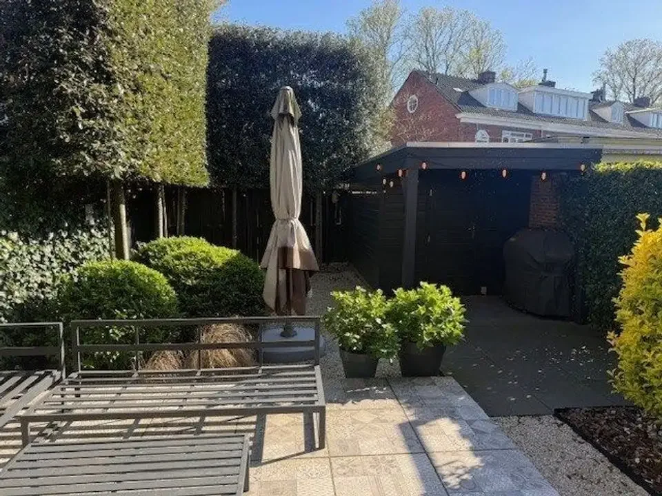 geblurde versie van de foto als achtergrond