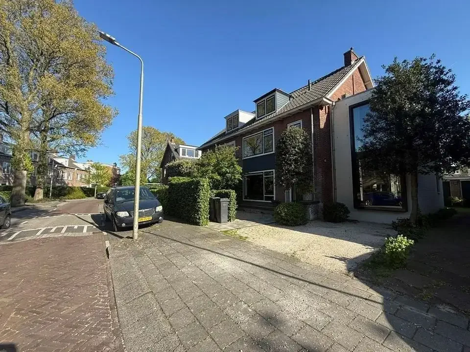 Foto van de Appartement gelegen aan de Mr. Troelstralaan in Amstelveen