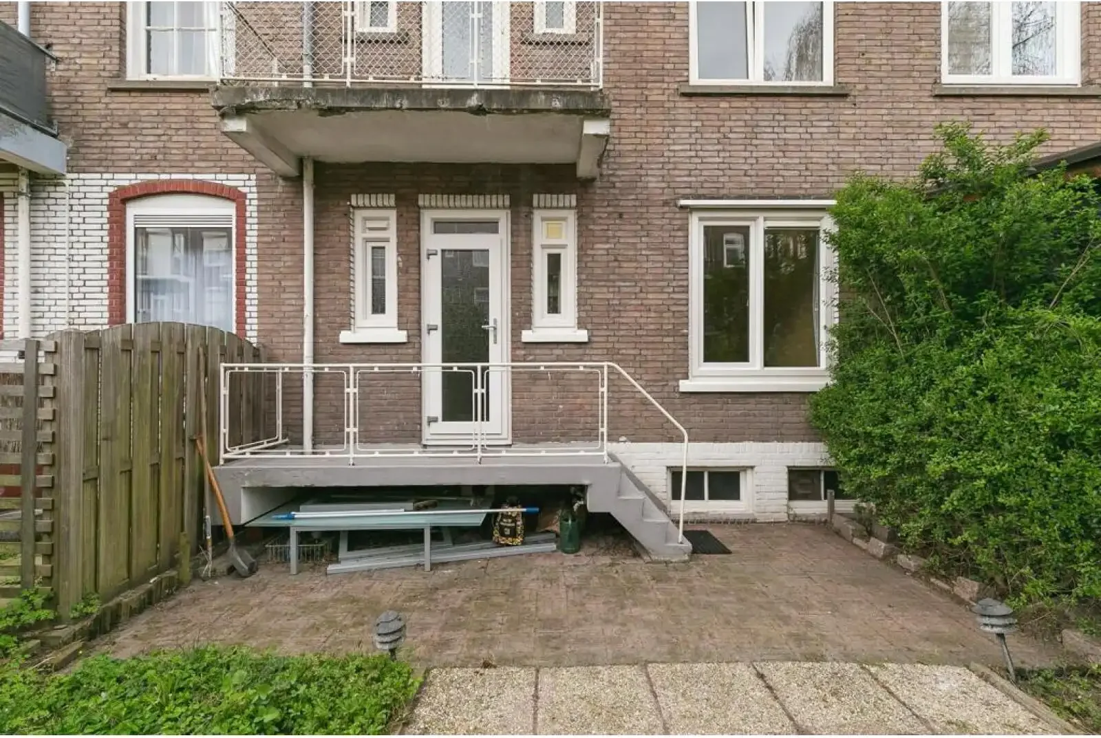 geblurde versie van de foto als achtergrond