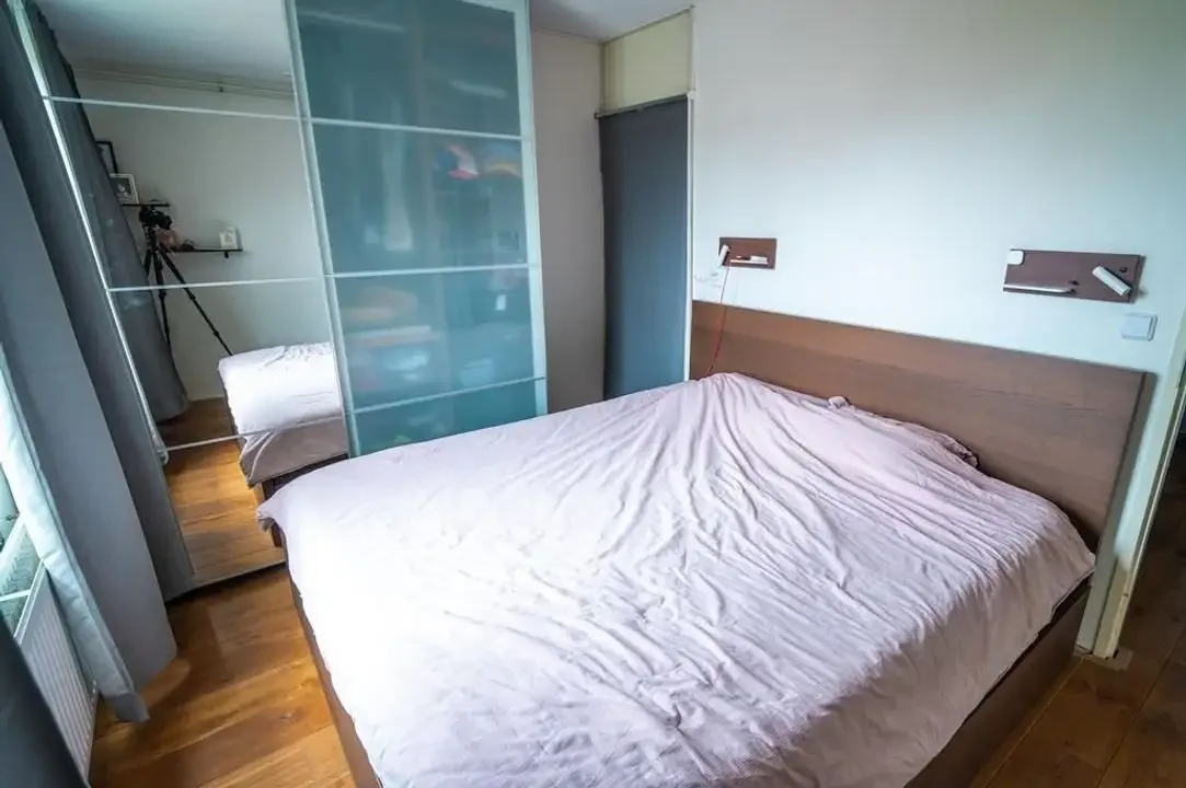 geblurde versie van de foto als achtergrond