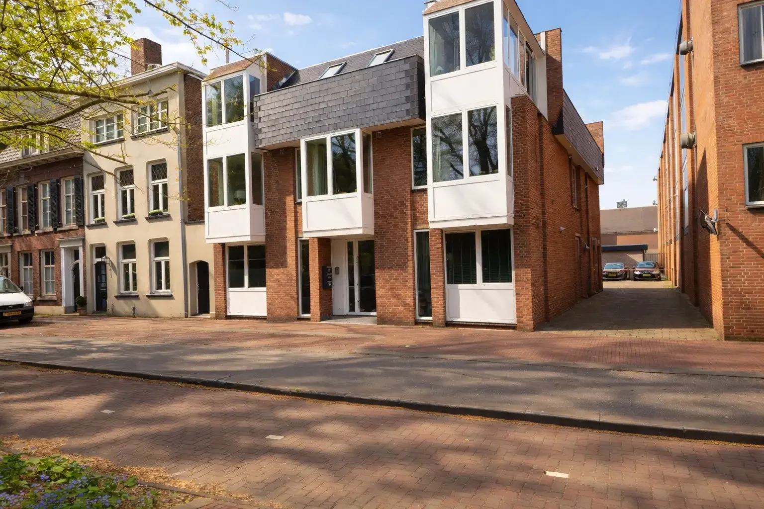 geblurde versie van de foto als achtergrond