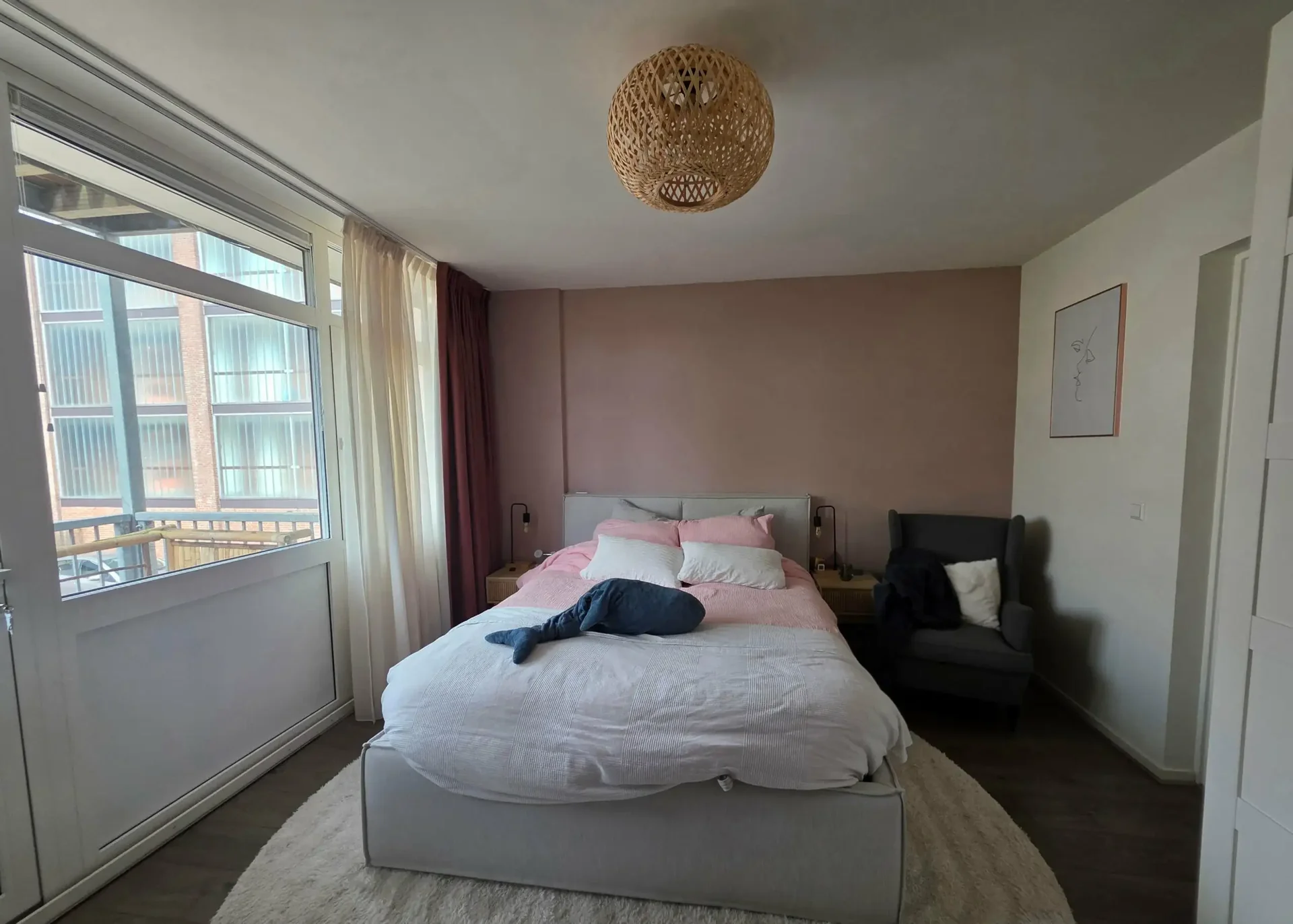 geblurde versie van de foto als achtergrond