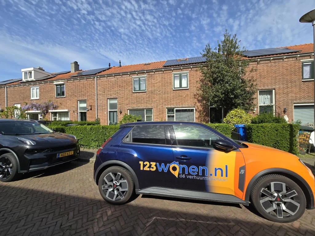 geblurde versie van de foto als achtergrond
