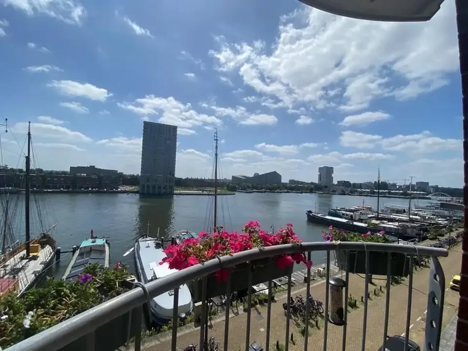 Foto van de Appartement gelegen aan de Levantkade in Amsterdam