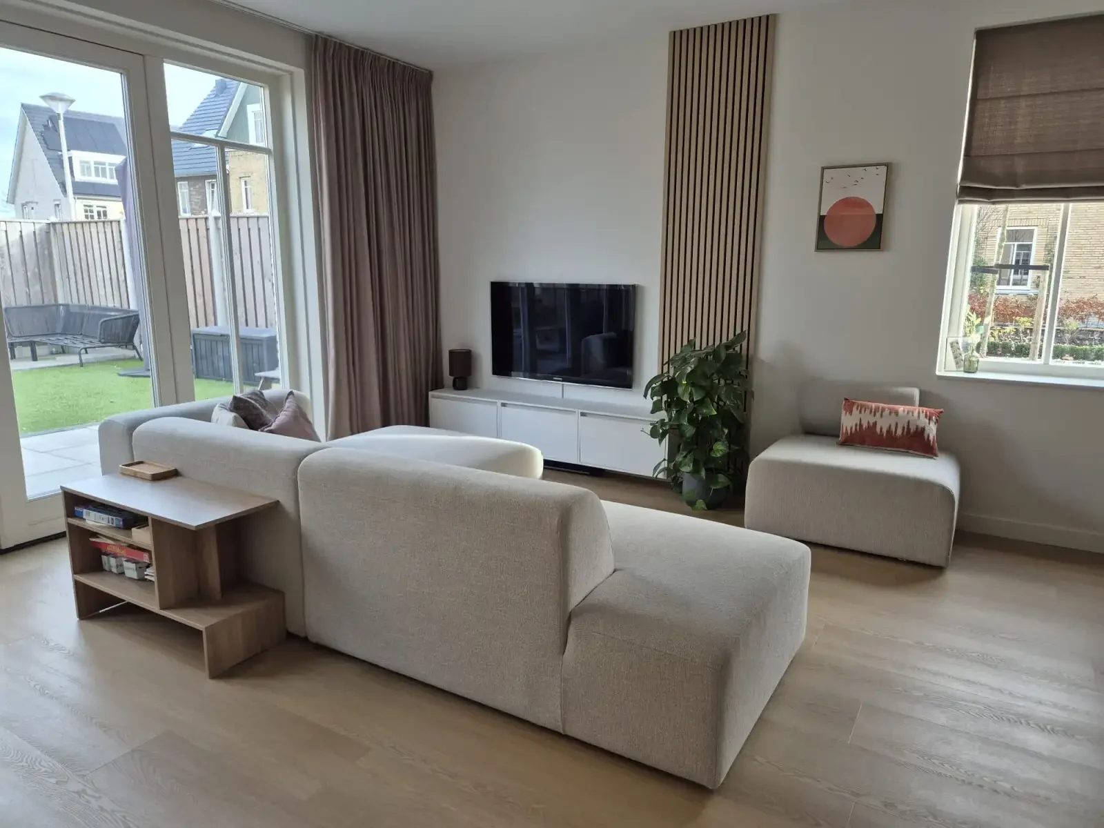 geblurde versie van de foto als achtergrond