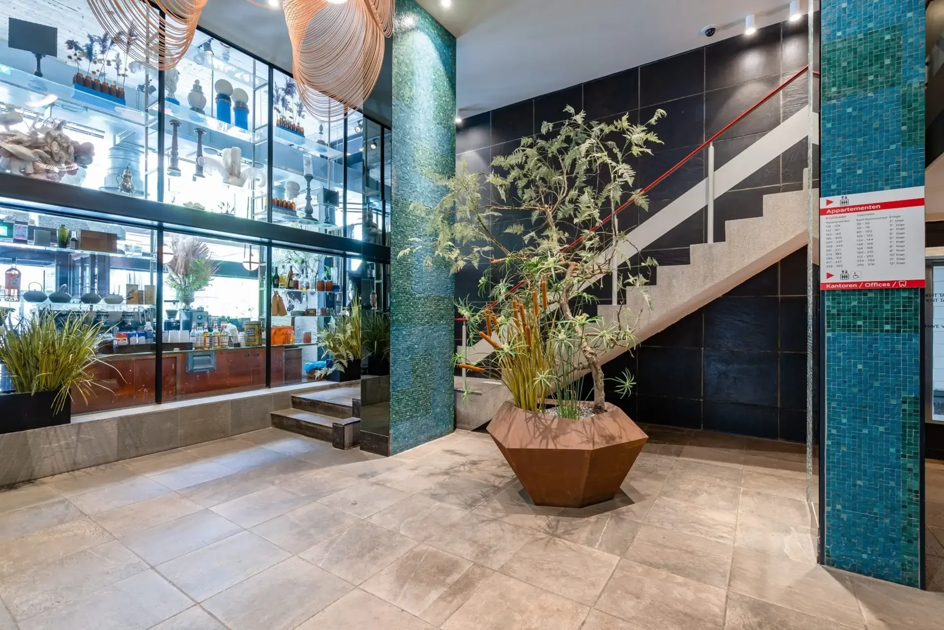 Foto van de Appartement gelegen aan de Kruiskade in Rotterdam