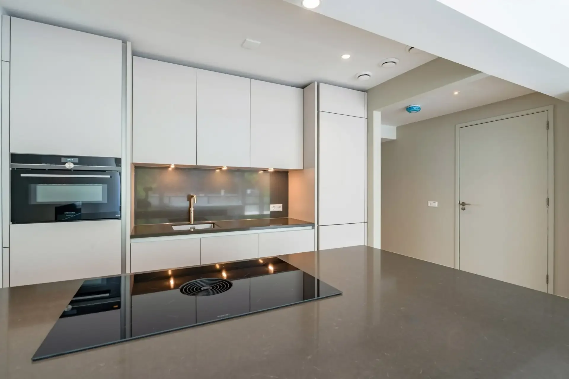 Foto van de Appartement gelegen aan de Kruiskade in Rotterdam