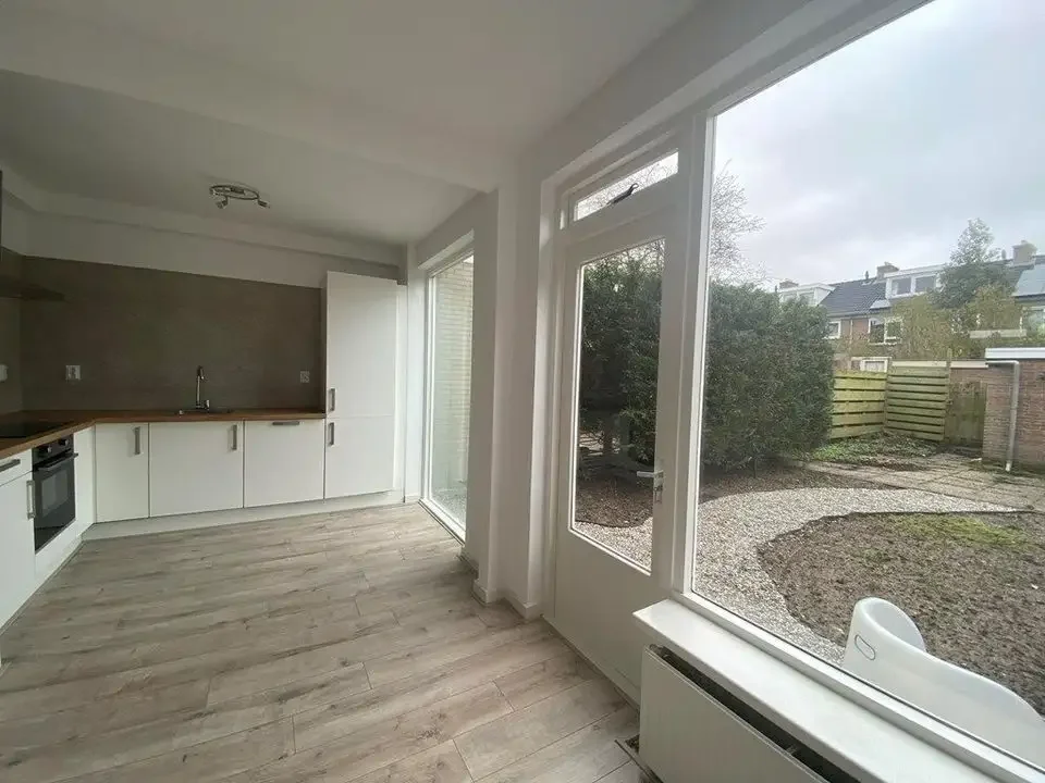 geblurde versie van de foto als achtergrond