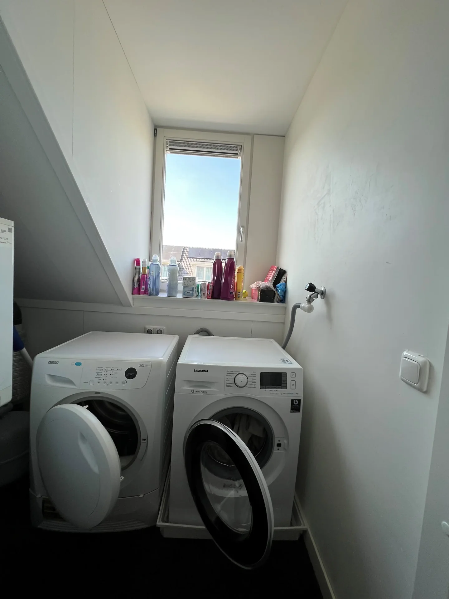 geblurde versie van de foto als achtergrond
