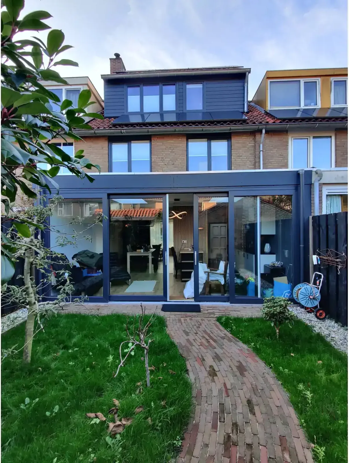 geblurde versie van de foto als achtergrond
