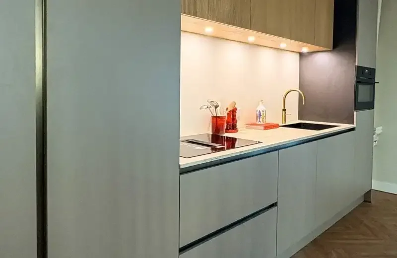geblurde versie van de foto als achtergrond