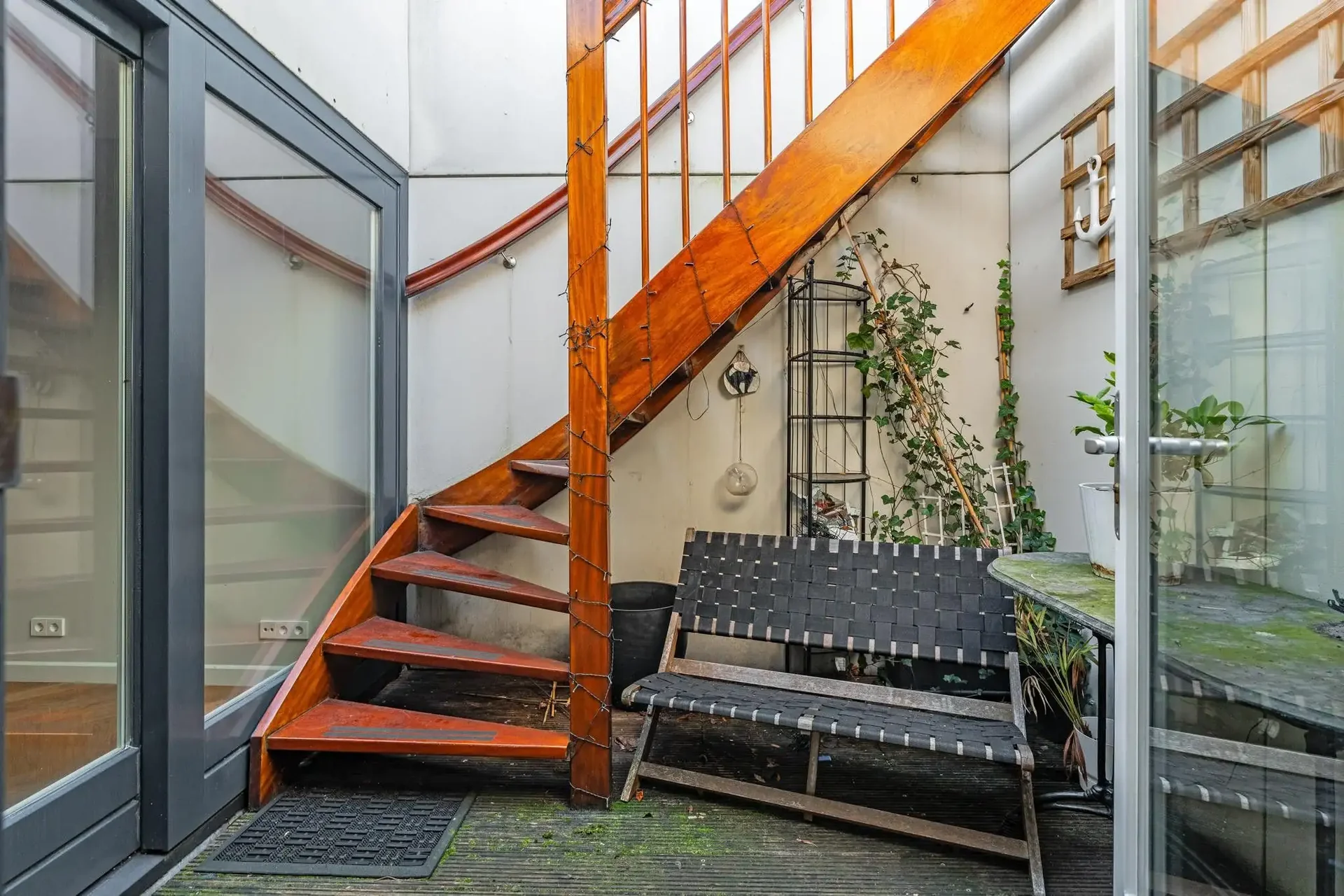 geblurde versie van de foto als achtergrond