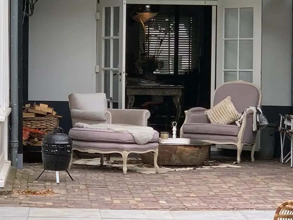 geblurde versie van de foto als achtergrond