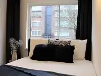 geblurde versie van de foto als achtergrond