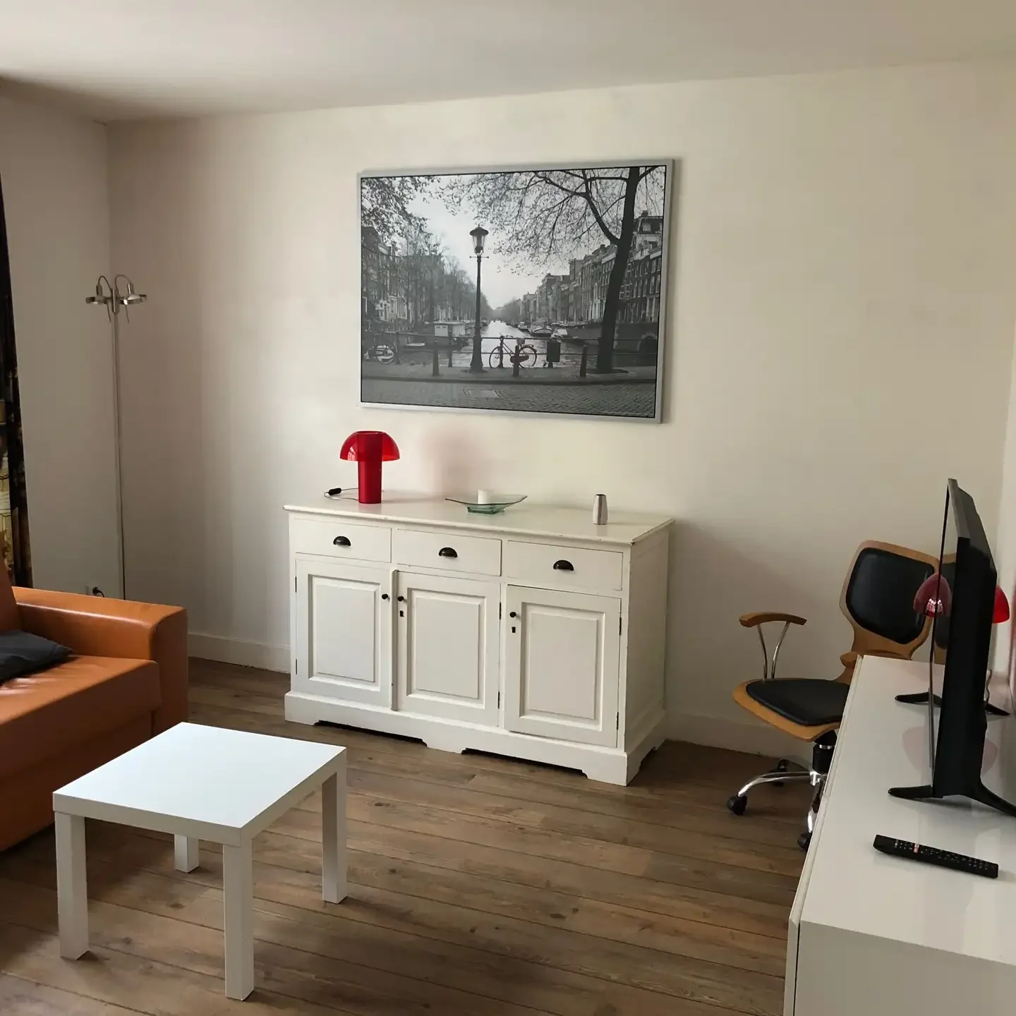 geblurde versie van de foto als achtergrond
