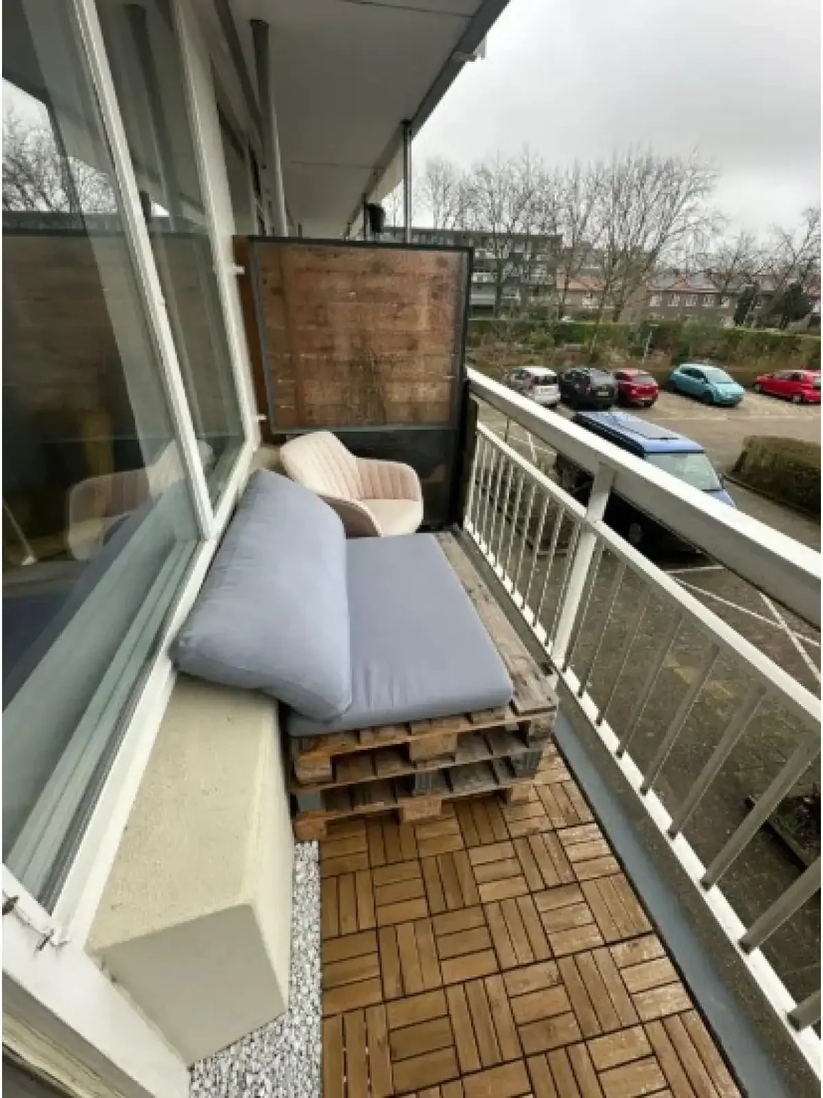 geblurde versie van de foto als achtergrond