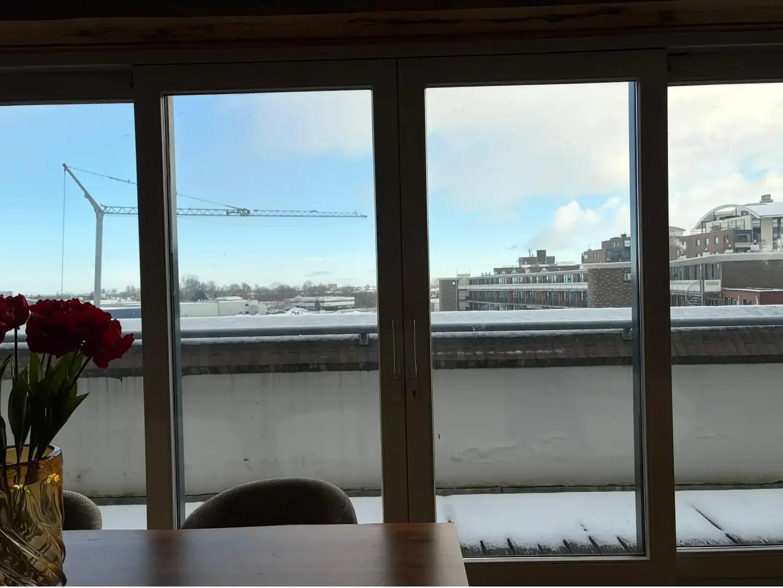 geblurde versie van de foto als achtergrond