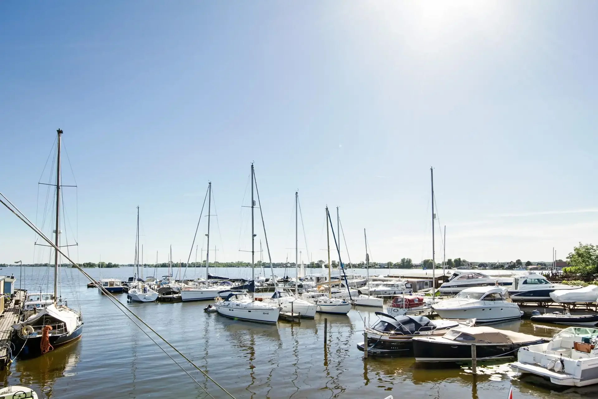 Foto van de Appartement gelegen aan de Oud-Loosdrechtsedijk in Loosdrecht