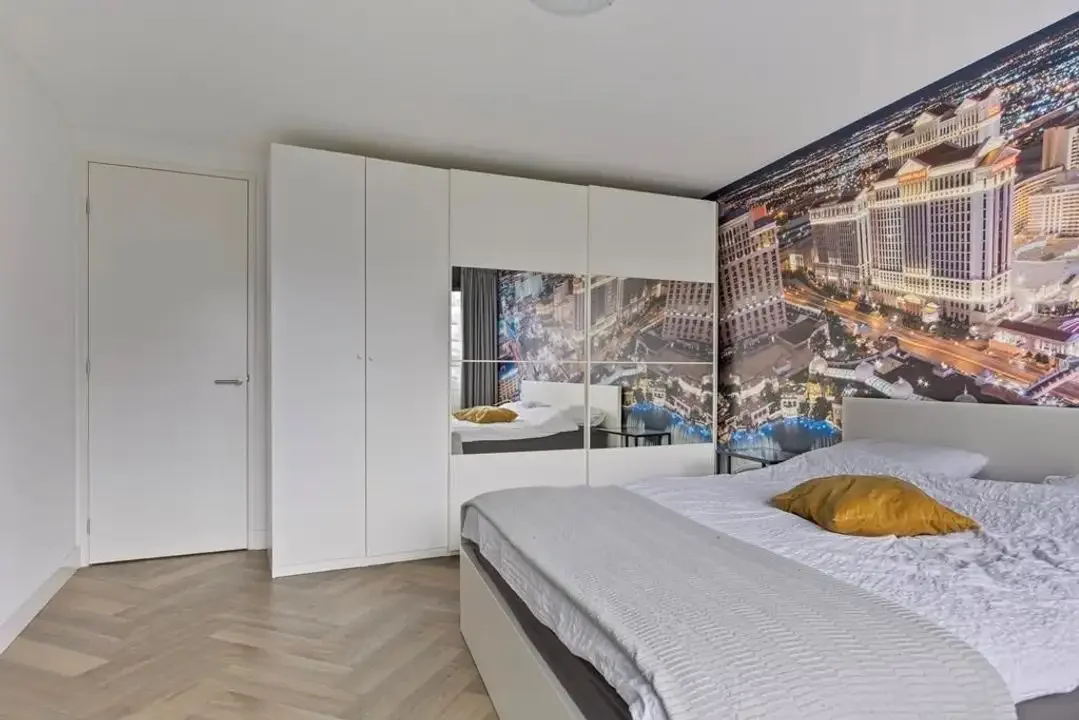 geblurde versie van de foto als achtergrond