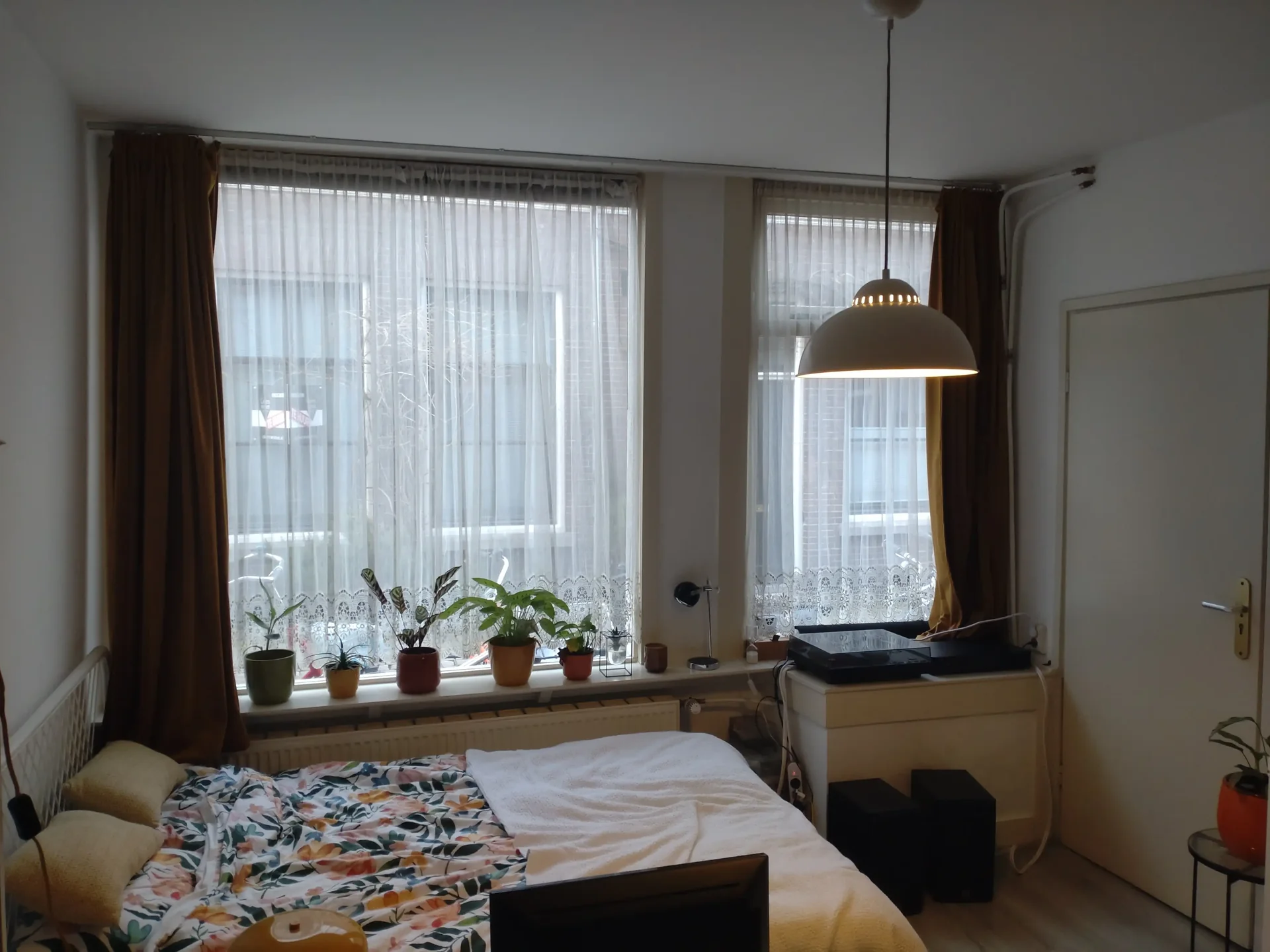 geblurde versie van de foto als achtergrond
