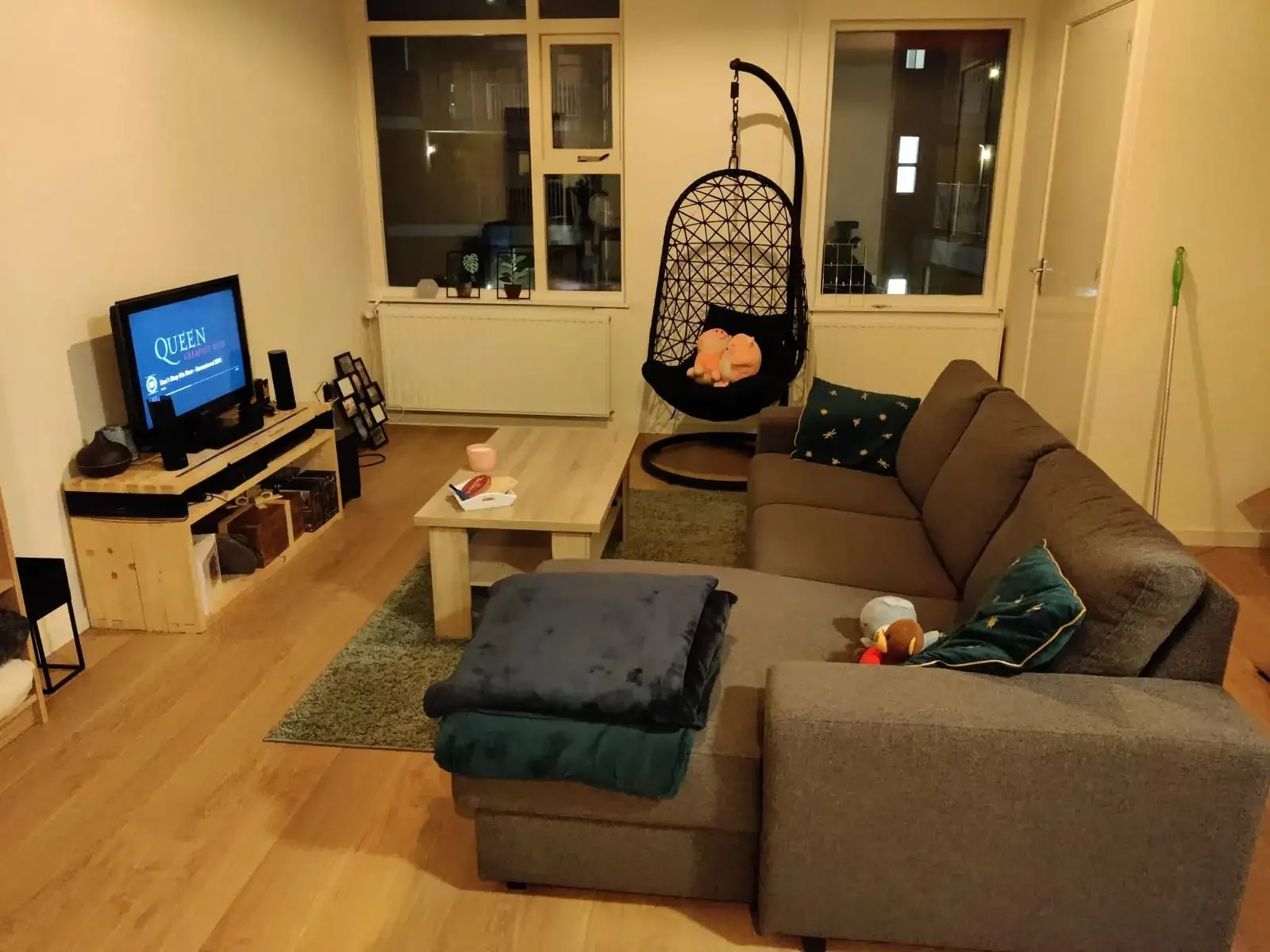 geblurde versie van de foto als achtergrond