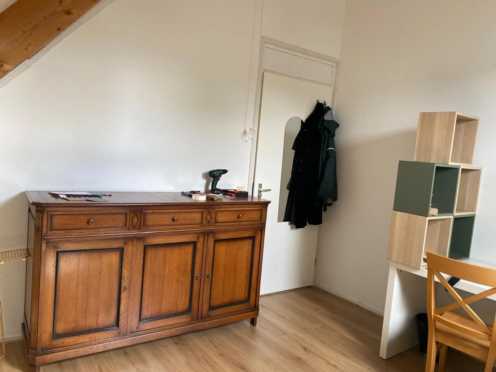 geblurde versie van de foto als achtergrond