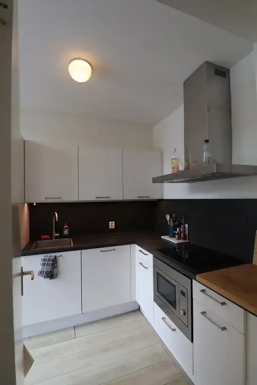 geblurde versie van de foto als achtergrond