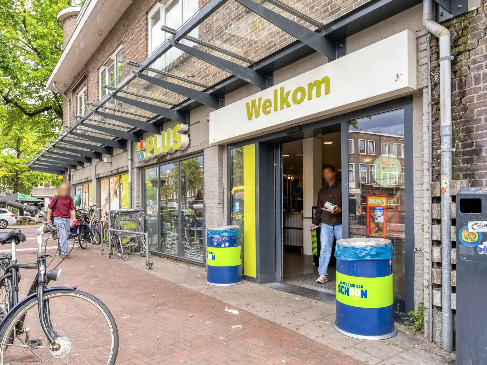 geblurde versie van de foto als achtergrond