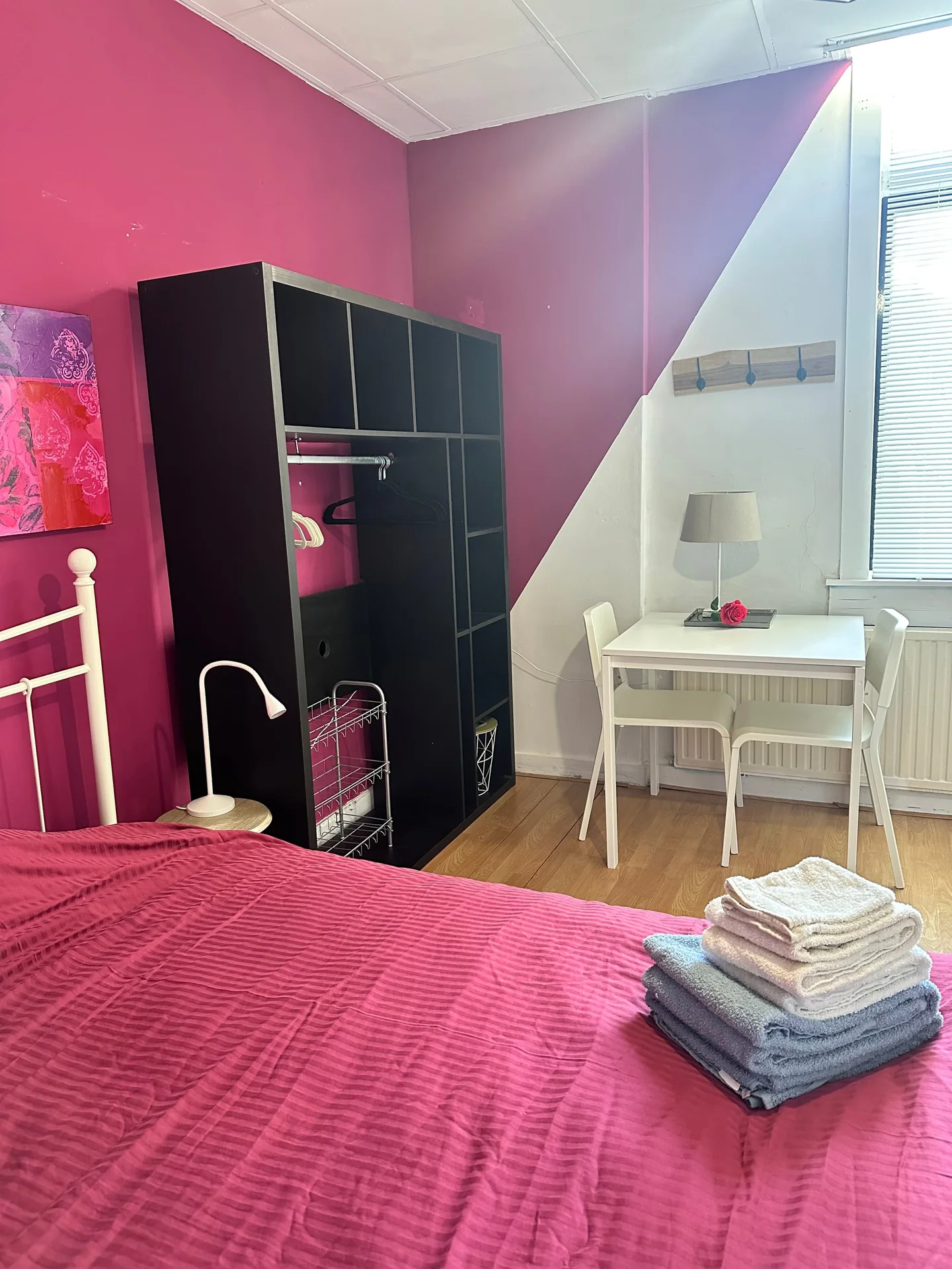 Foto van de Kamer gelegen aan de Godevaert Montensstraat in Breda