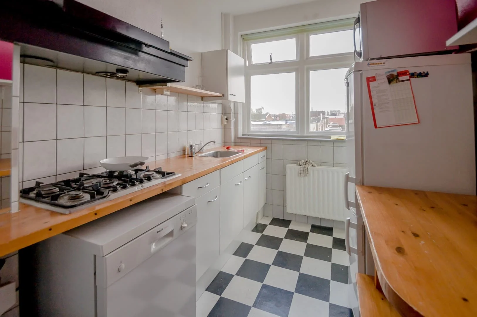 Foto van de Kamer gelegen aan de Van Starkenborghstraat in Groningen