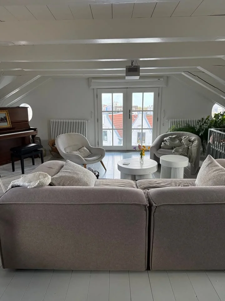 Foto van de Kamer gelegen aan de Spuistraat in Amsterdam