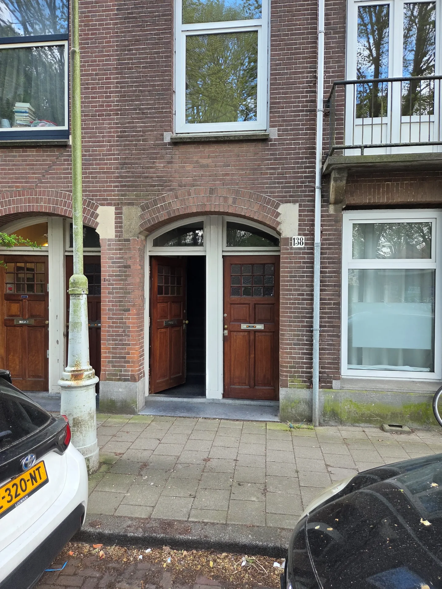 geblurde versie van de foto als achtergrond