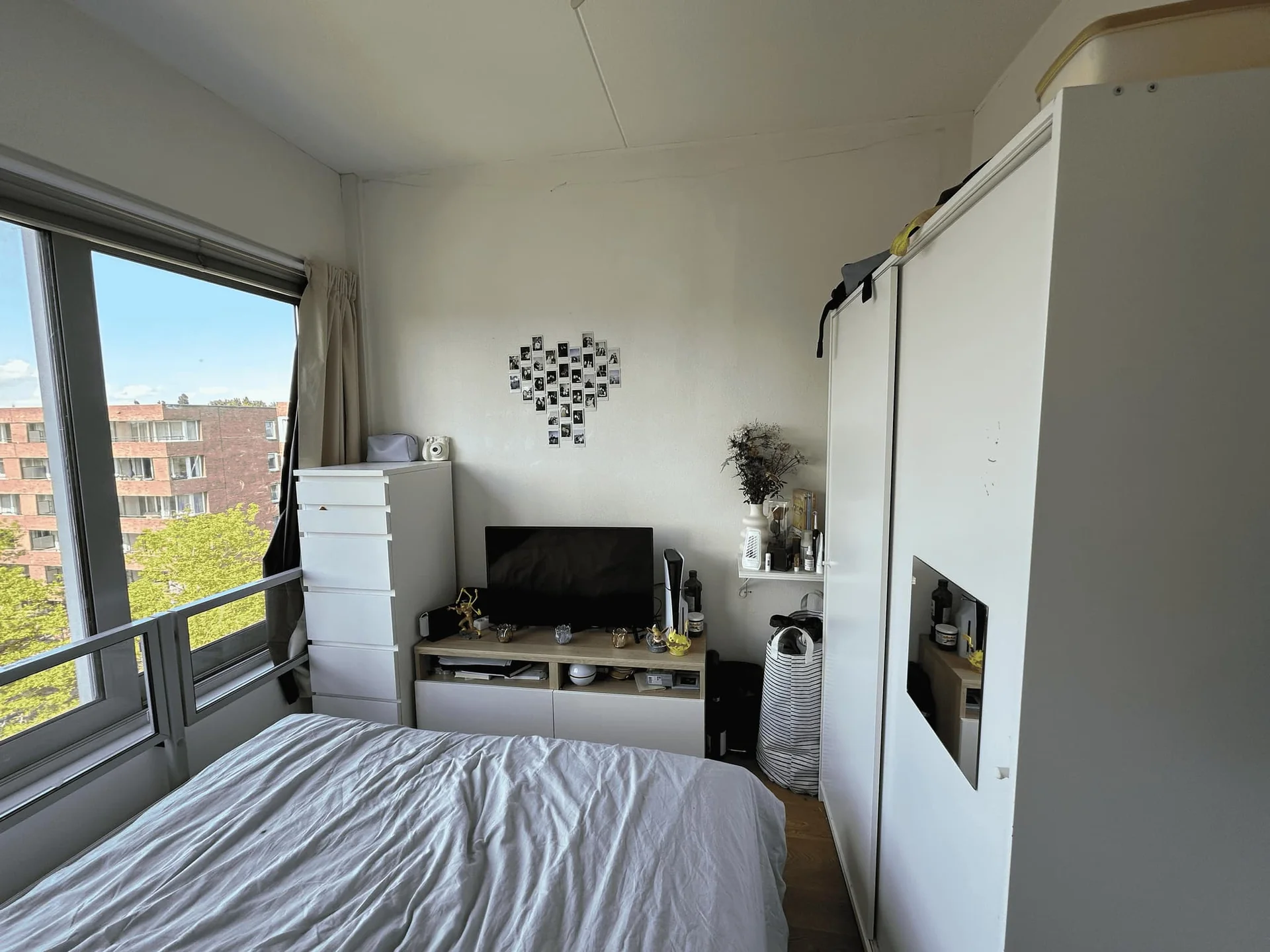 geblurde versie van de foto als achtergrond