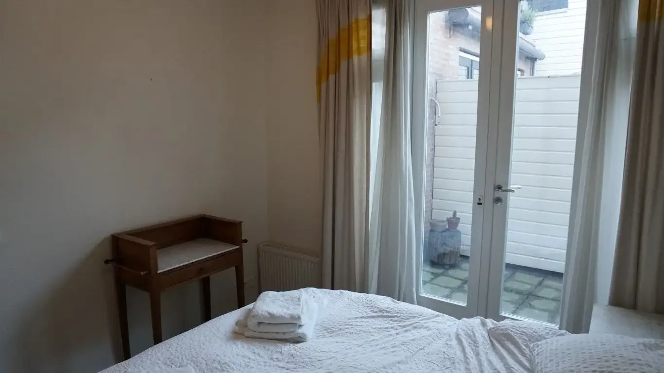 geblurde versie van de foto als achtergrond