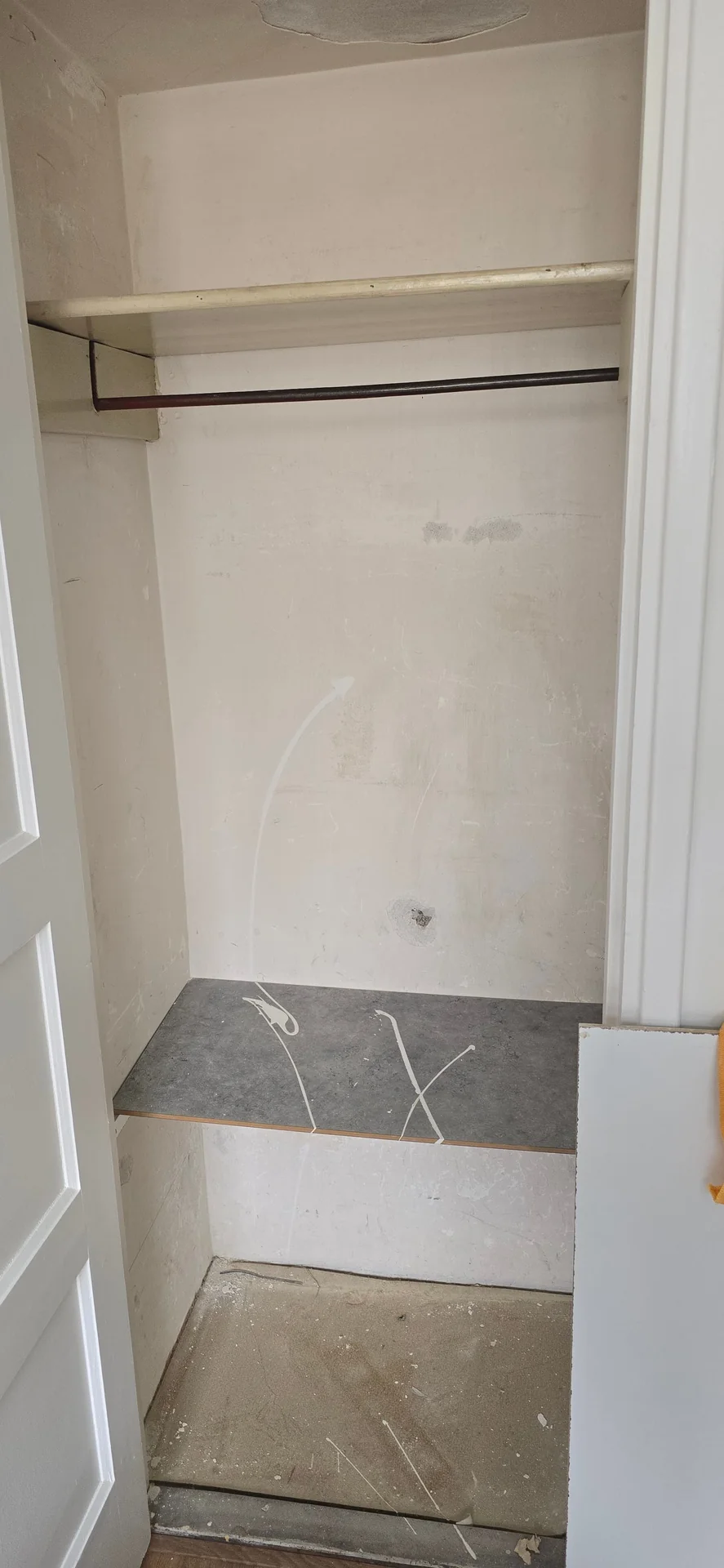 Foto van de Kamer gelegen aan de Frederik van Dorpstraat in Amsterdam