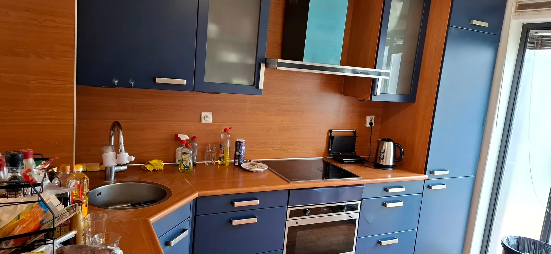 Foto van de Kamer gelegen aan de Van der Woudendijk in Den Haag