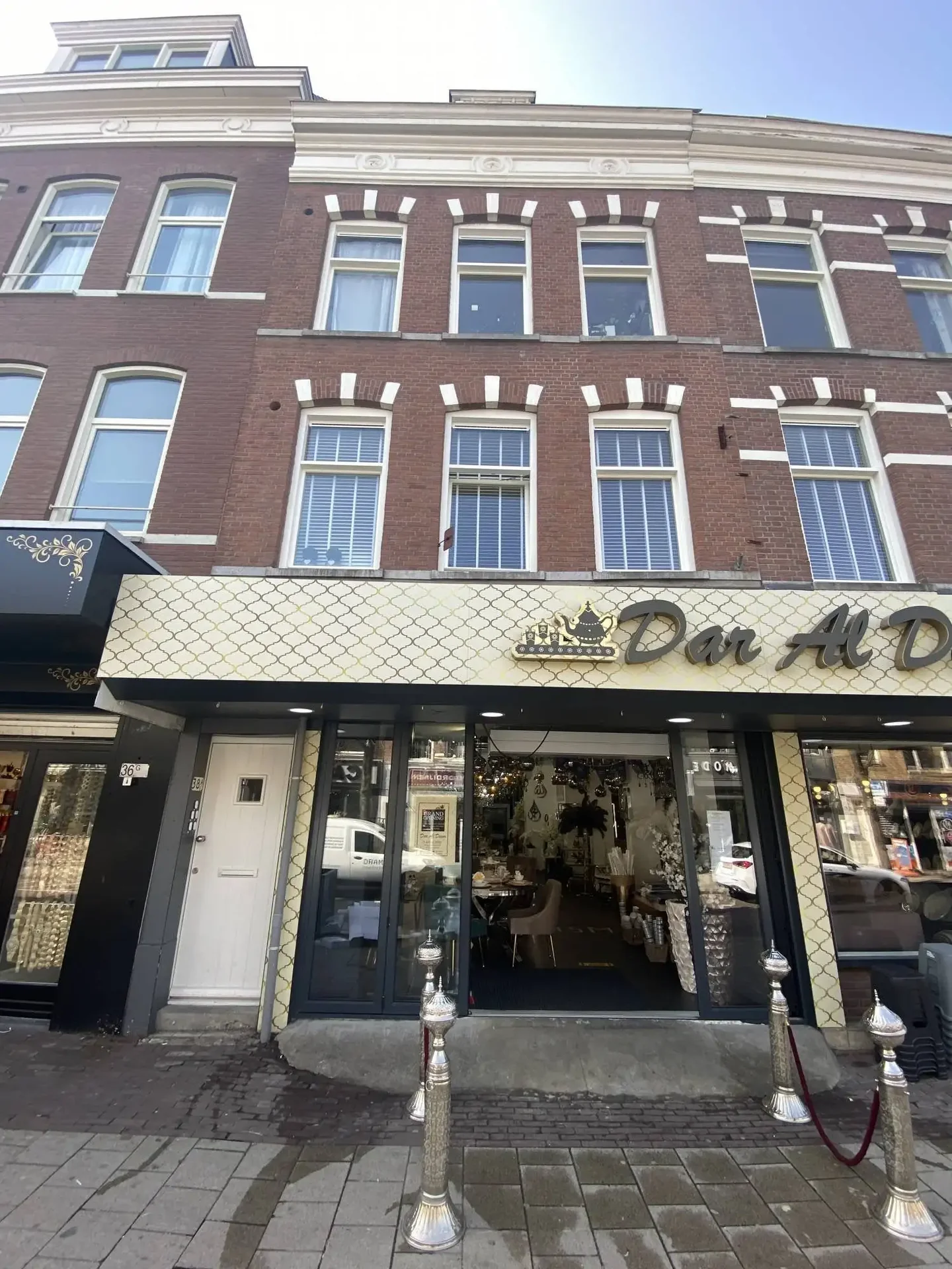 geblurde versie van de foto als achtergrond