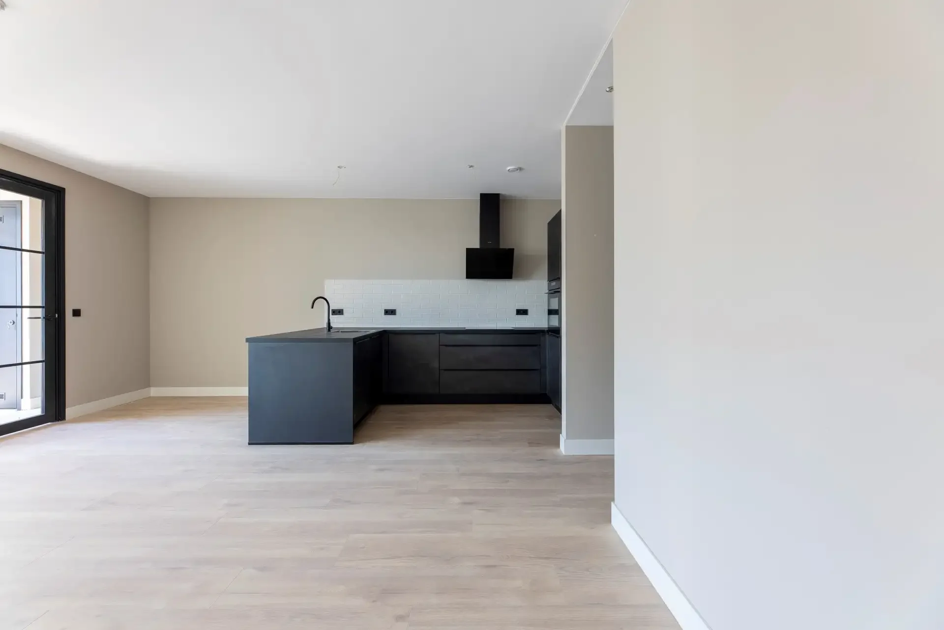 Foto van de Appartement gelegen aan de Elgarlaan in Rotterdam
