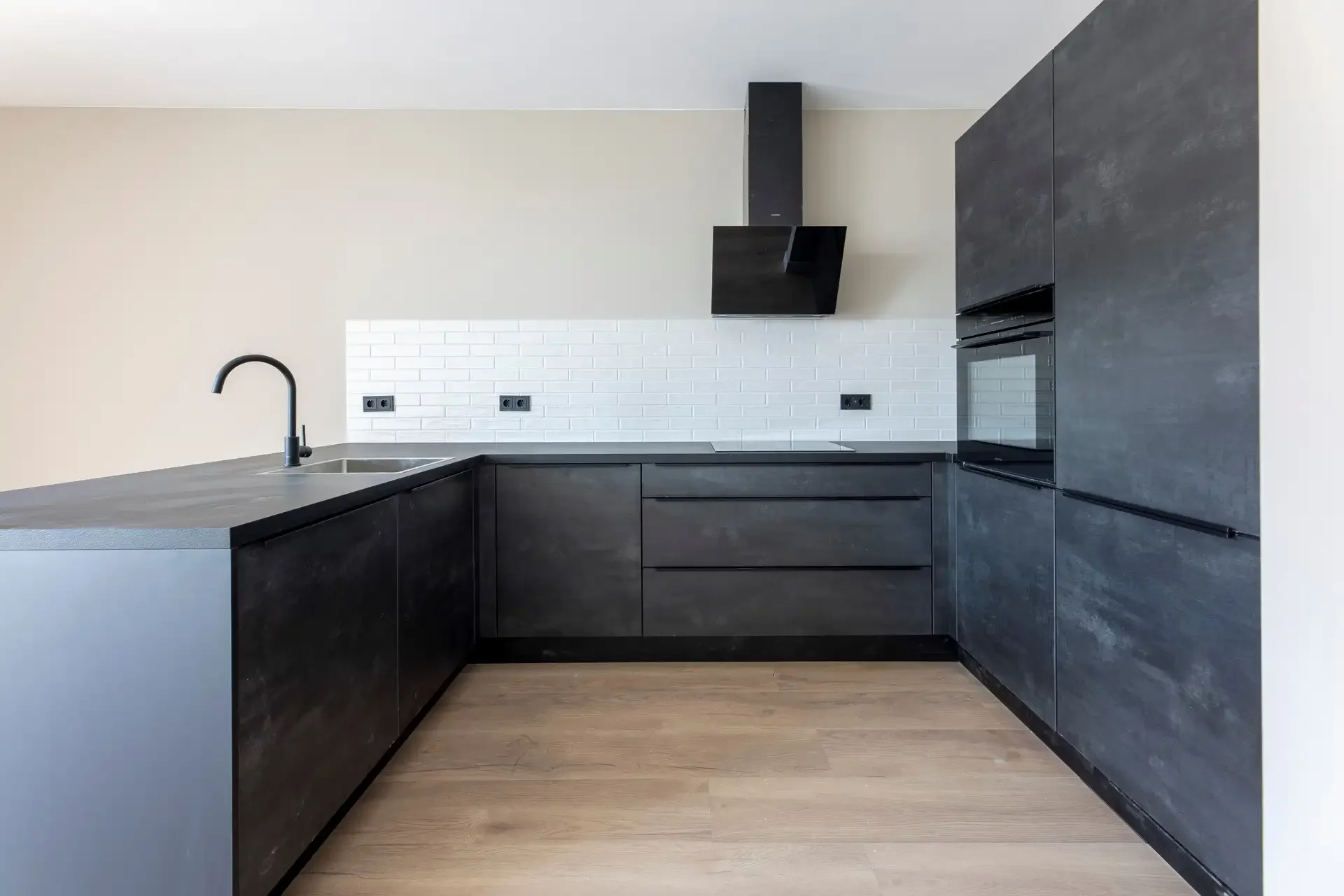 Foto van de Appartement gelegen aan de Elgarlaan in Rotterdam